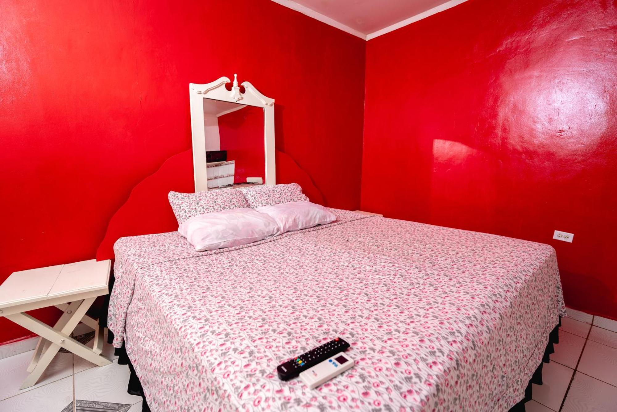 Hotel&Hostal Trinidad La Ceiba Extérieur photo